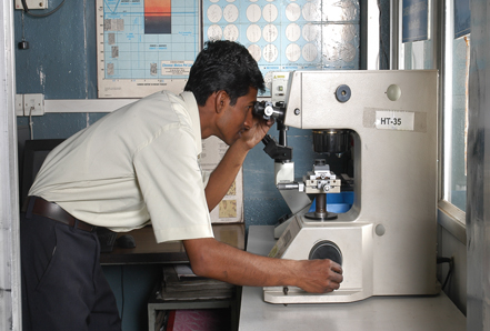 Microscope